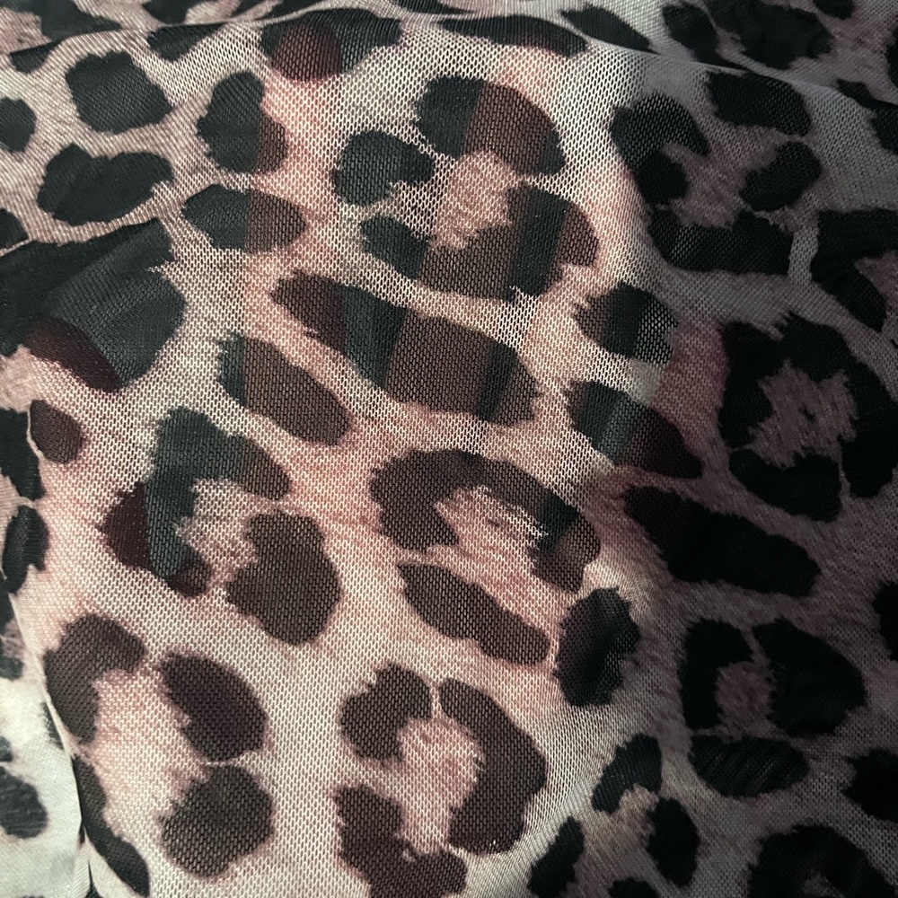 SHEIN Leopard Fuzzy Cuff Lettuce Trim Mock Neck Crop Mesh Top - Picture 6 of 9